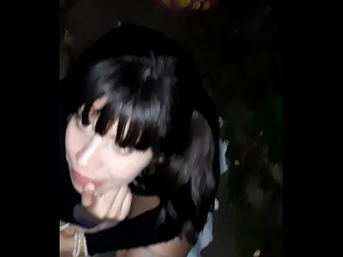 ❤️ Në rrugë penisi i fryrë në këmbim të karamele ️ Super pornografi tek ne ❌
